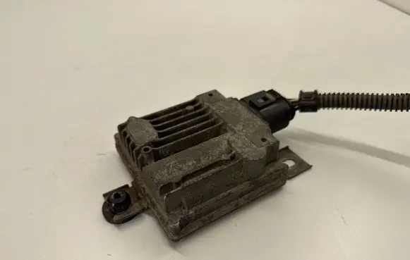 Volkswagen Touareg II Fuel injection pump control unit/module 7P0906093 1J0973733 7P0906093B