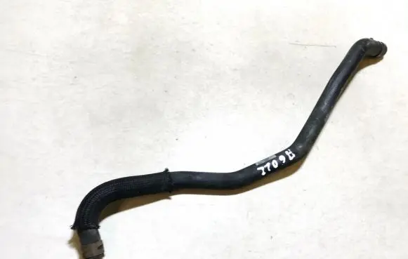 Toyota Auris 150 Engine coolant pipe/hose