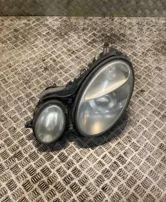 Mercedes-Benz E W211 Headlight/headlamp 2118201361 A2118201361