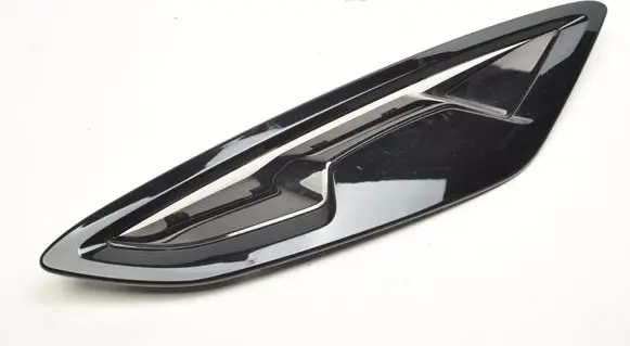 BMW 8 G16 Front arch trim 7419020