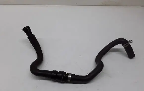 Ford Mondeo MK IV Engine coolant pipe/hose