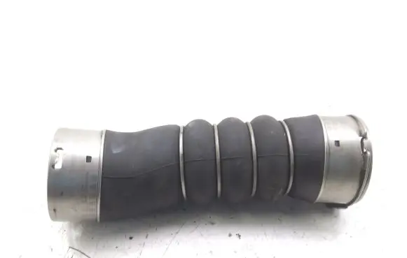 BMW 5 F10 F11 Intercooler hose/pipe 7800144