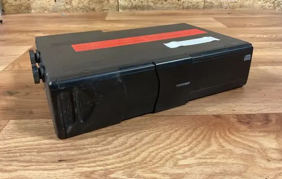 BMW 5 E39 CD/DVD changer 01342K030 6913388 2202