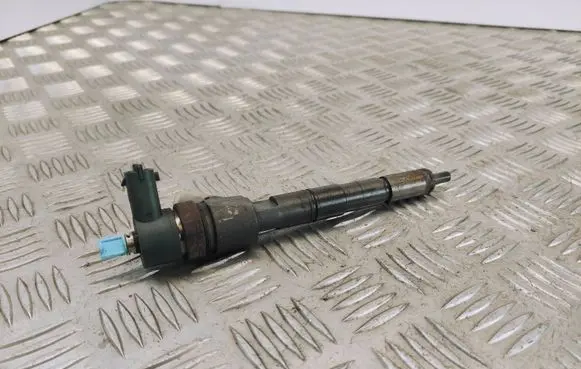 Opel Zafira C Fuel injector 9394516008 3210283920828 0445110423