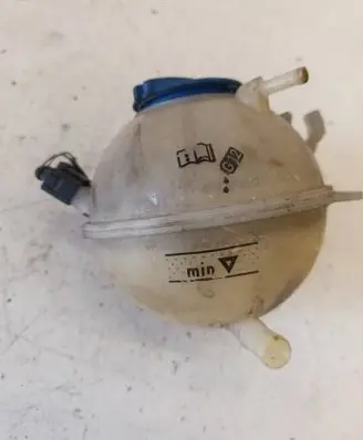 Volkswagen PASSAT B6 Coolant expansion tank/reservoir 1K0121407A
