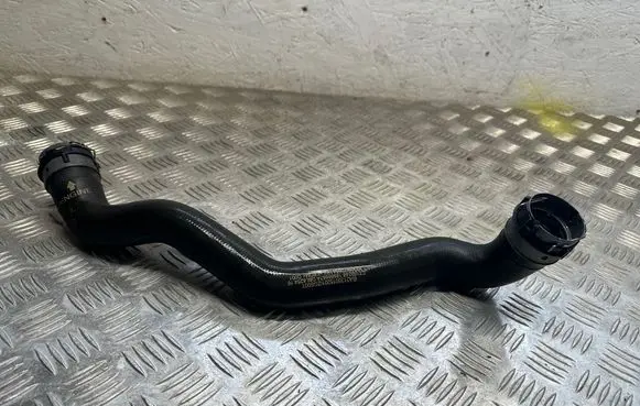 Mercedes-Benz E W238 Engine coolant pipe/hose A2135015201 18566687A
