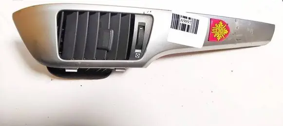 Chevrolet Captiva Dash center air vent grill 96630944