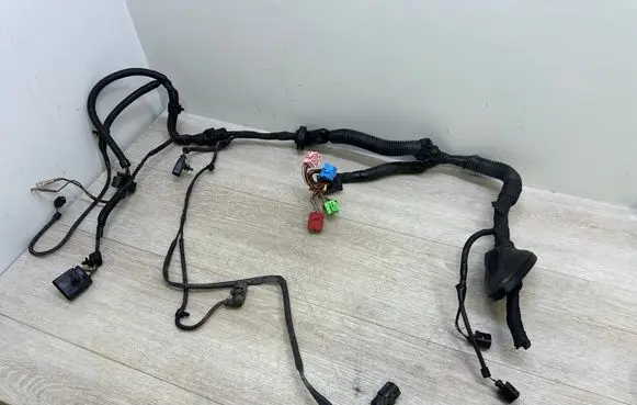 Porsche Cayenne (92A) Headlight/headlamp wiring loom/harness 95861291310