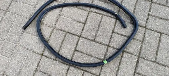 Lexus IS 220D-250-350 Front door rubber seal