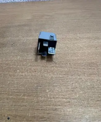 Mercedes-Benz E W211 Other relay 4RA00779100 A0025421319