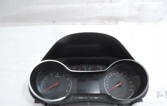 Speedometer (instrument cluster)