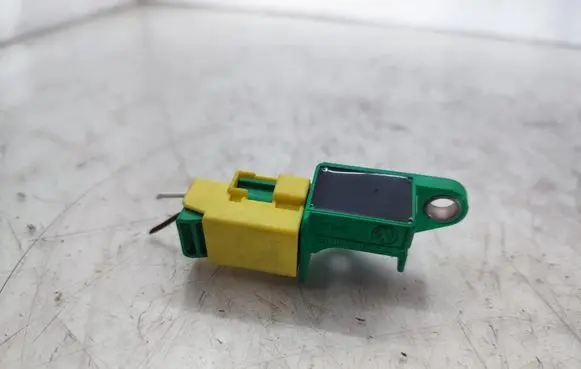 Audi Q7 4L Airbag deployment crash/impact sensor 1K0909606C
