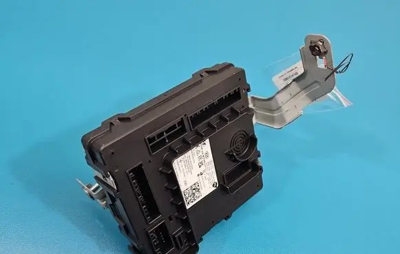 Hyundai Elantra VII Central body control module 95400AA550 IMPRK1565960