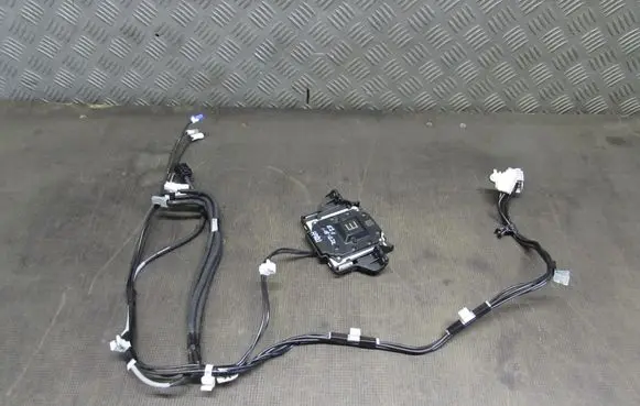 Toyota Corolla E210 E21 Antenna control unit 8614758010