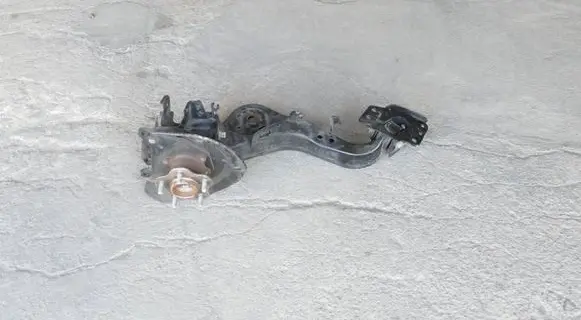 Nissan X-Trail T32 Rear upper control arm/wishbone