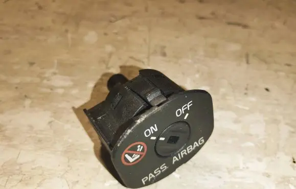 Mercedes-Benz A W168 Passenger airbag on/off switch 30795214 09345A0512