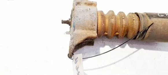 Mazda 5 Coil spring mount 