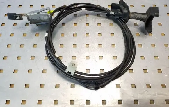 Honda FR-V Fuel cap flap release cable 