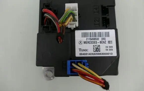 Mercedes-Benz CLS C219 Comfort/convenience module 2115458532