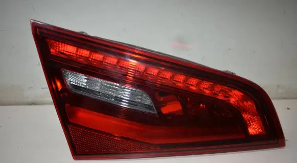 Audi A3 S3 8V Tailgate rear/tail lights 8V4945093A