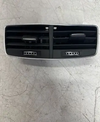 Audi A8 S8 D4 4H Rear air vent grill 4H0819203B 07999S16