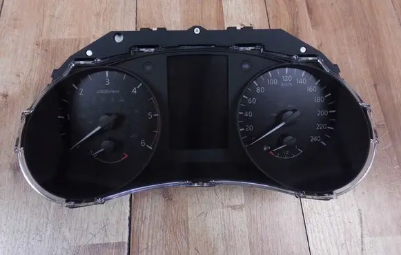 Nissan X-Trail T32 Speedometer (instrument cluster) 24810T3220DCI