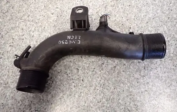 Toyota Corolla Verso AR10 Intercooler hose/pipe