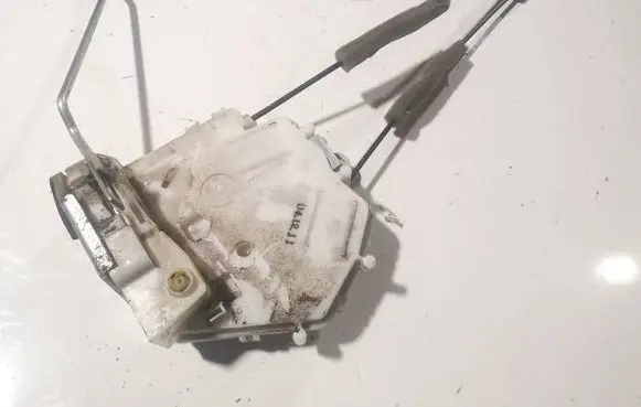Honda FR-V Front door lock