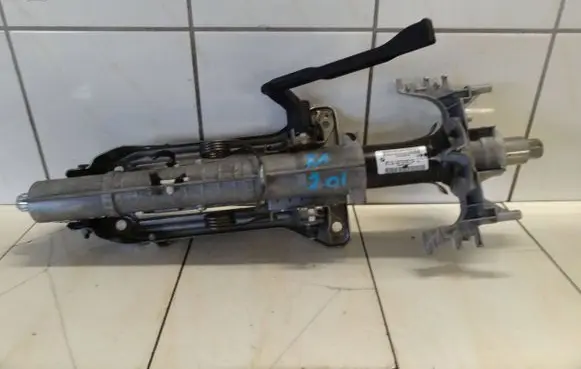 BMW X1 E84 Steering wheel axle 6784867