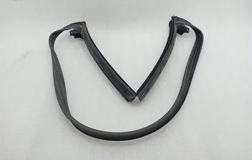 Porsche Cayman 987 Front door rubber seal 98756132700