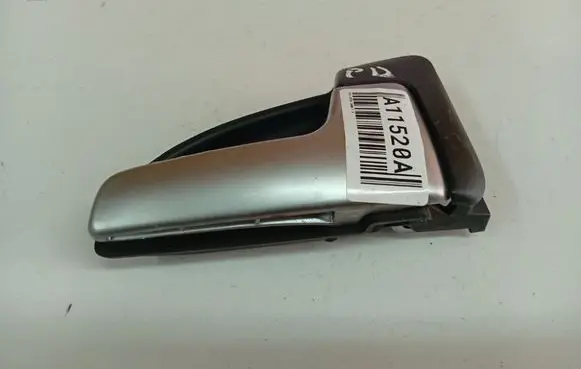 KIA Ceed Front door interior handle 826211H000