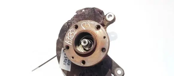 Iveco Daily 40.8 Front wheel hub