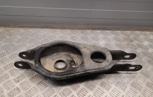 Chrysler Pacifica Rear upper control arm/wishbone 68218021AA