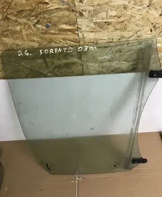 KIA Sorento Rear door window glass AS3