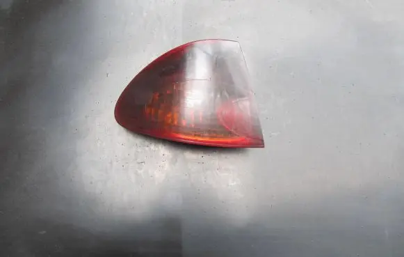 Toyota Avensis T220 Rear/tail lights 2329