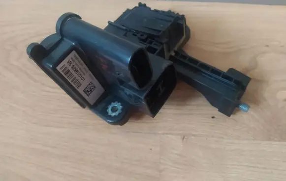 BMW 3 F30 F35 F31 Battery relay fuse 929615101
