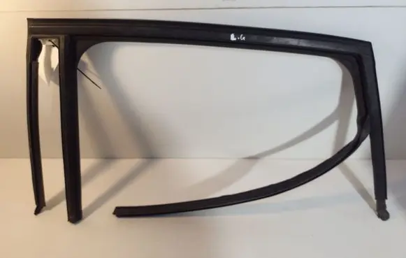Citroen C3 Aircross Rear door window/glass frame 13452288LH 31042398