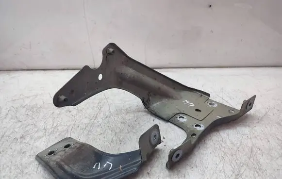 Skoda Karoq Fender mounting bracket 57A821432