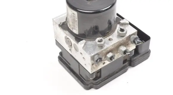 Volvo V40 ABS Pump 31400643