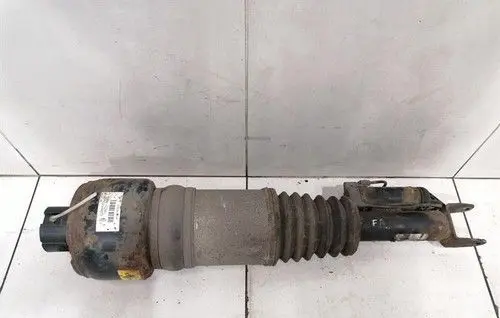 Mercedes-Benz CLS C219 Front shock absorber/damper A2113208413