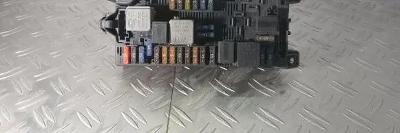 Mercedes-Benz E W211 Fuse module 2115453101