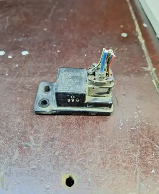 Toyota Corolla Verso AR10 Light washer relay 8594230010