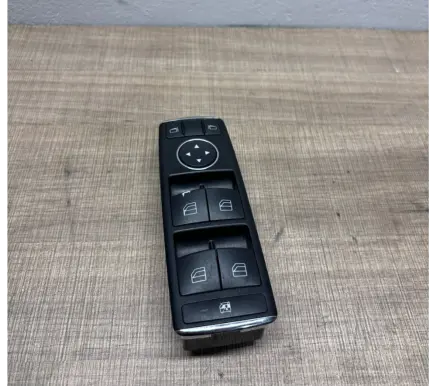 Mercedes-Benz C W204 Electric window control switch A2048700151 03139410