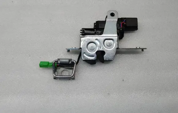 Volvo S90, V90 Seat back rest lock catch 31436463 110417 3084508