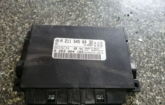 Mercedes-Benz E W211 Parking PDC control unit/module A2115456432