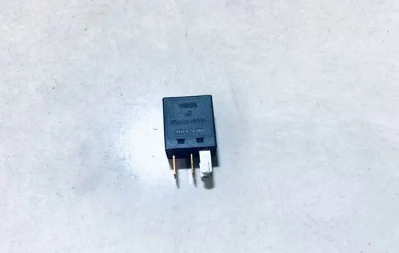 Mitsubishi Colt Other relay mb953382 050332a