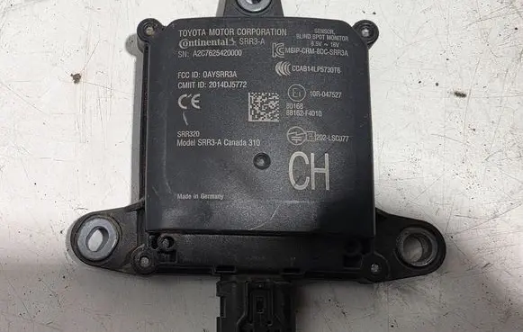 Toyota C-HR I Blind spot module 88162F4010 10R047527 202LSC077
