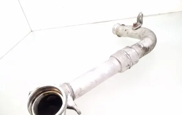 Intercooler hose/pipe