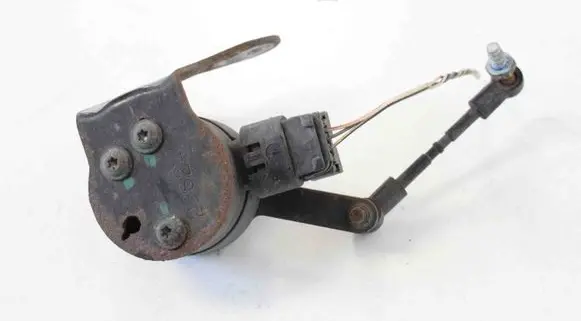 Headlight/headlamp level sensor