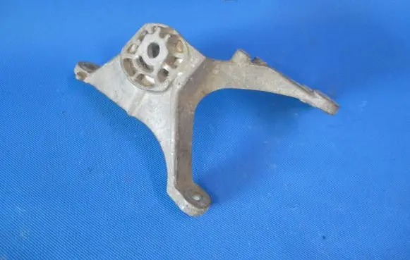 Audi A8 S8 D4 4H Gearbox mounting bracket 4H0399114E